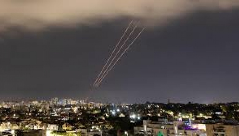 Crece la tensión en Medio Oriente: Israel atacó una base militar en Irán como represalia